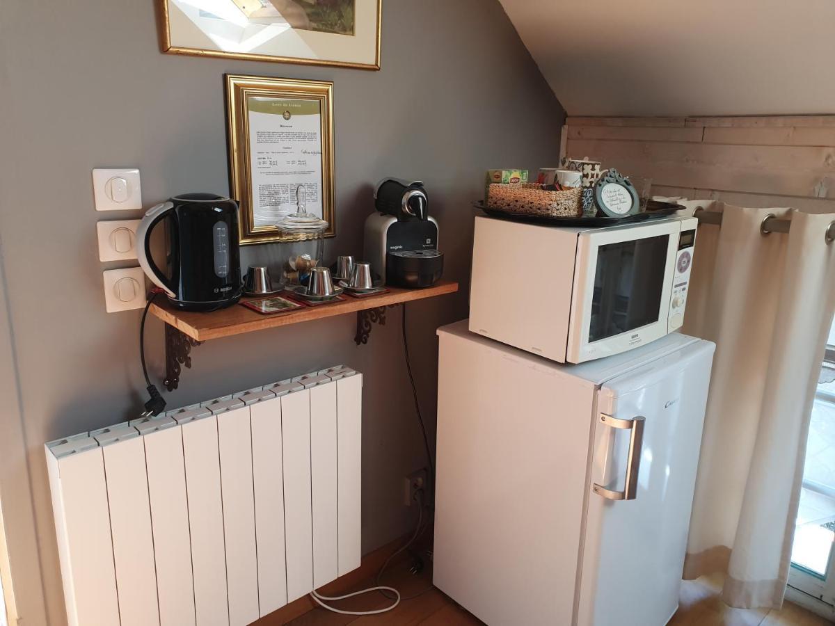 Bed and Breakfast Les Glycines Ury Zewnętrze zdjęcie