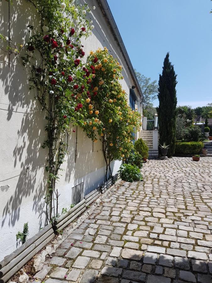 Bed and Breakfast Les Glycines Ury Zewnętrze zdjęcie