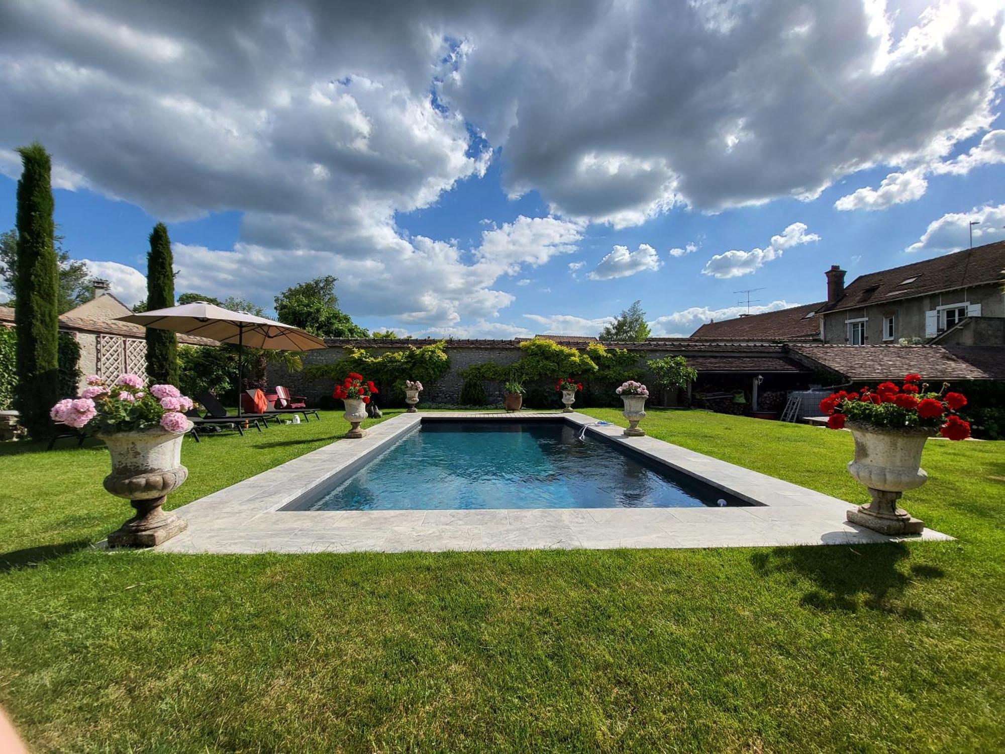 Bed and Breakfast Les Glycines Ury Zewnętrze zdjęcie