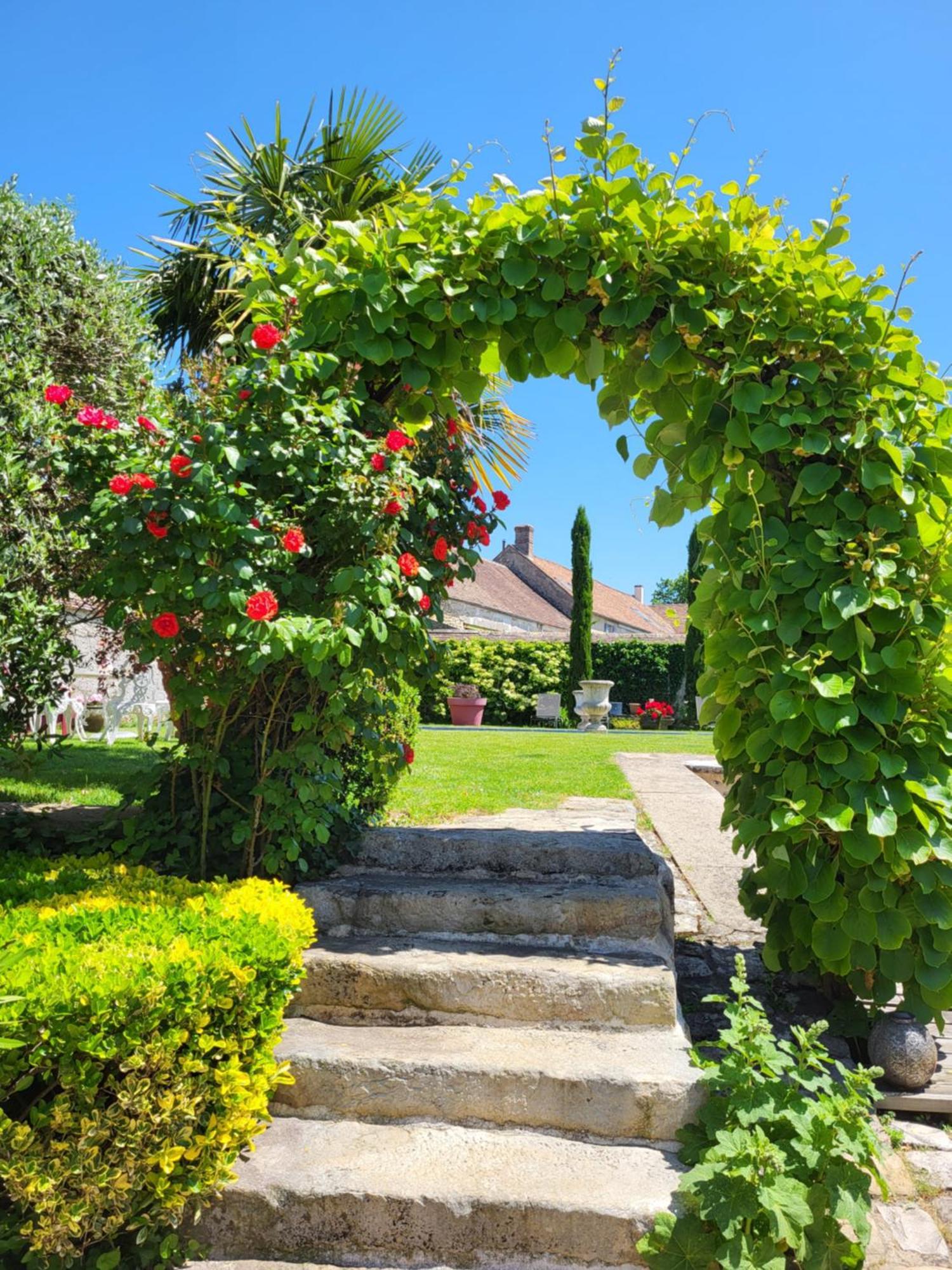 Bed and Breakfast Les Glycines Ury Zewnętrze zdjęcie
