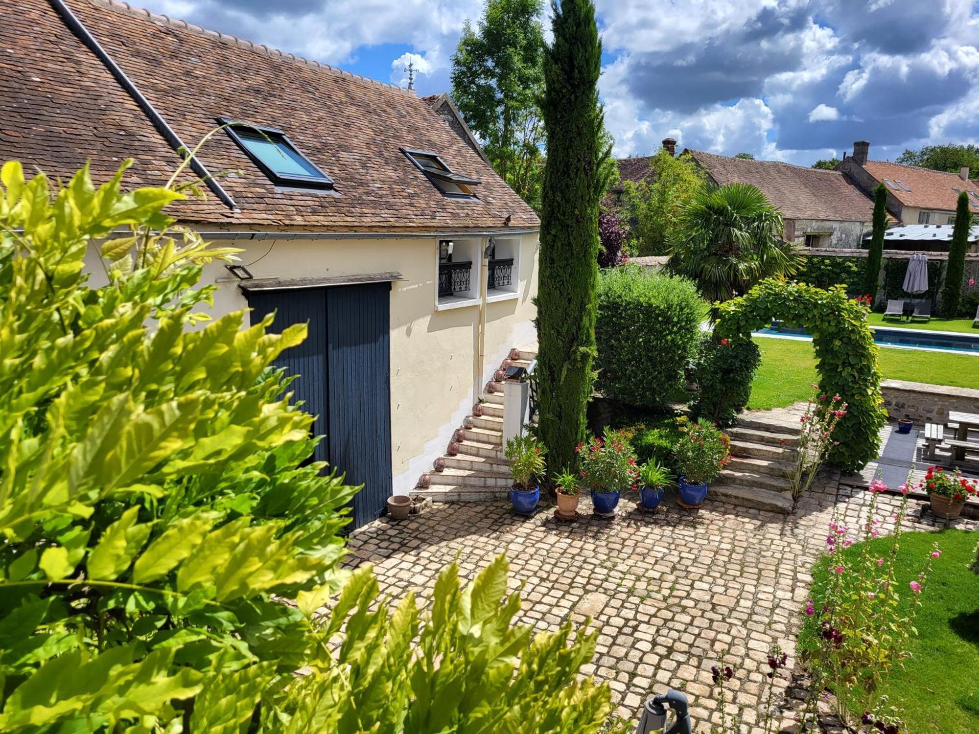 Bed and Breakfast Les Glycines Ury Zewnętrze zdjęcie