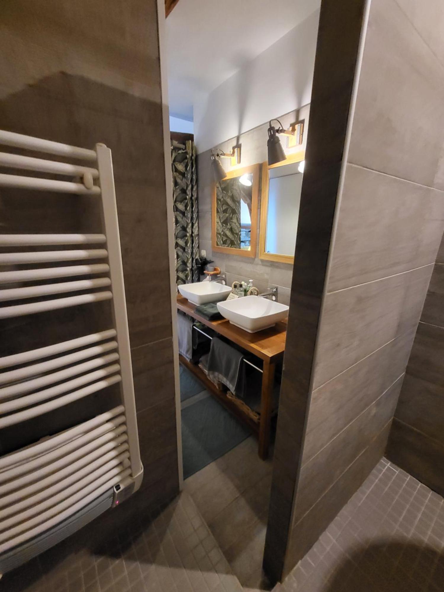 Bed and Breakfast Les Glycines Ury Zewnętrze zdjęcie